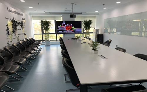 新奥特科技大厦办公区实拍图2